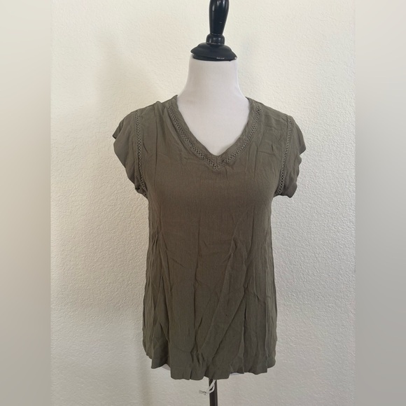 Olive v neck blouse by Buffalo David Bitton M - Picture 6 of 9